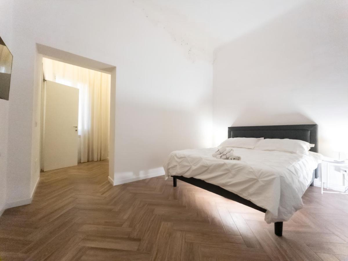 Апартаменты Luxury Bnb Pisacane Бари Экстерьер фото